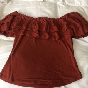 off the shoulder T-shirt